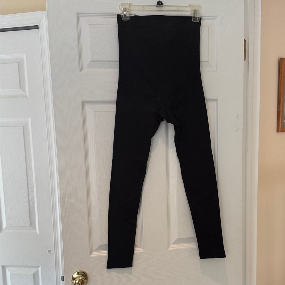 Underoutfit High Waist Shaping Legging Brand new-never worn.